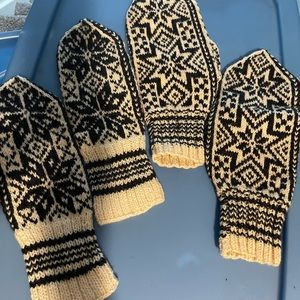 Wool mittens (Vintage)